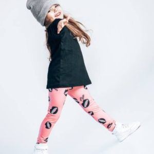 Remera Negra mangas largas con puño