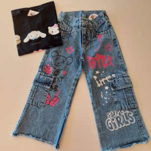 Pantalón jean wide legg cargo Graffiti (rosa osito)
