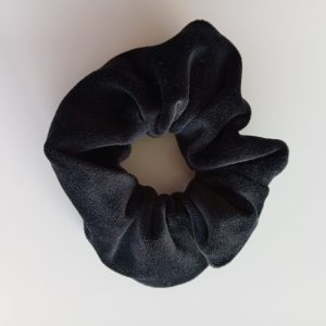Colita Scrunchie plush negro