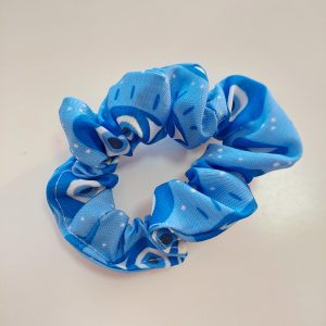 Colita Scrunchie ojo turco azul