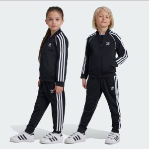 Conjunto Deportivo negro (frisa)